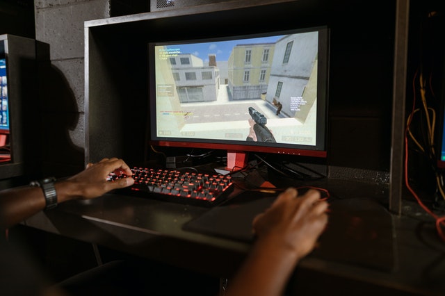 Evolution of Counter-Strike – from Half-Life Mod to Global Offensive